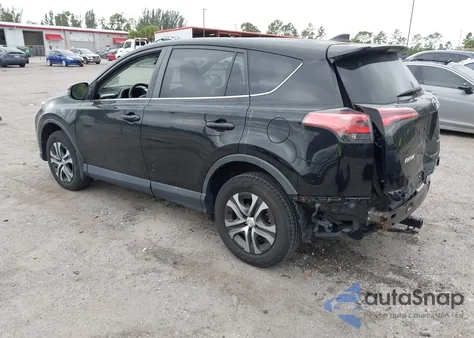 2018 Toyota Rav4 Le z USA, uszkodzony, nr VIN 2T3BFREV6JW715569